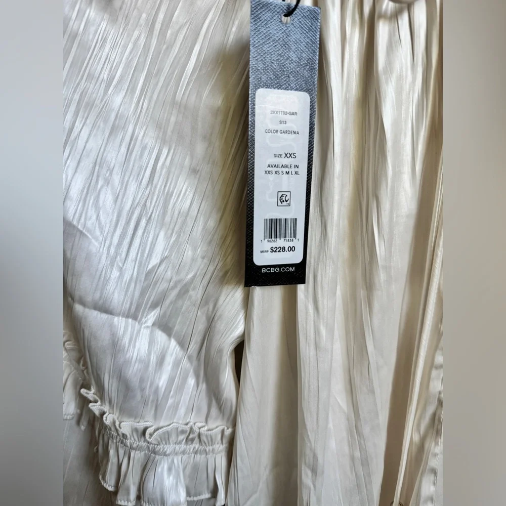 BCBGMAXAZRIA Ruffle Peasant Long Sleeve Blouse - Picture 11 of 15